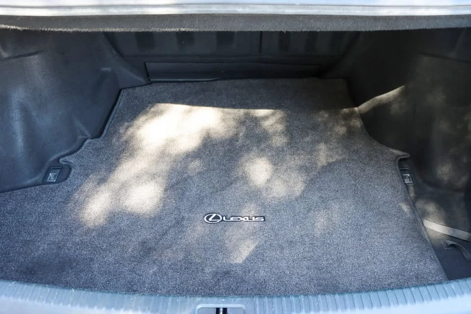 2015 Lexus IS 3rd Gen - Image 12 of 20