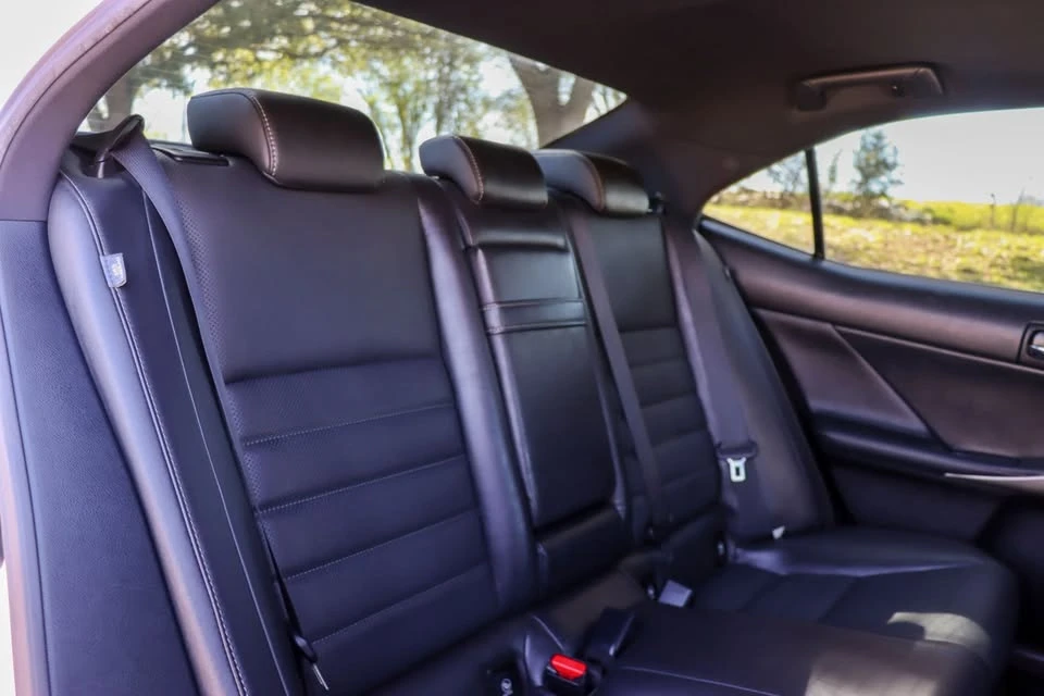 2015 Lexus IS 3rd Gen - Image 9 of 20