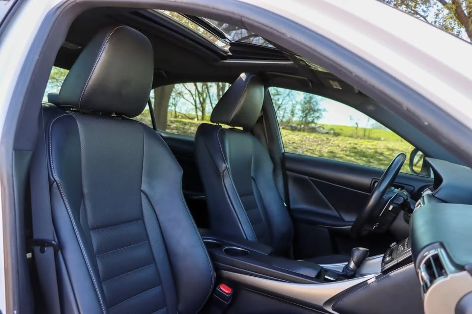2015 Lexus IS 3rd Gen - Image 10 of 20