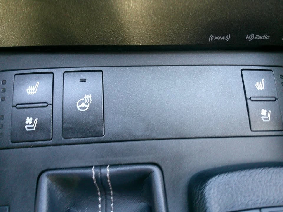 2015 Lexus IS 3rd Gen - Image 15 of 18