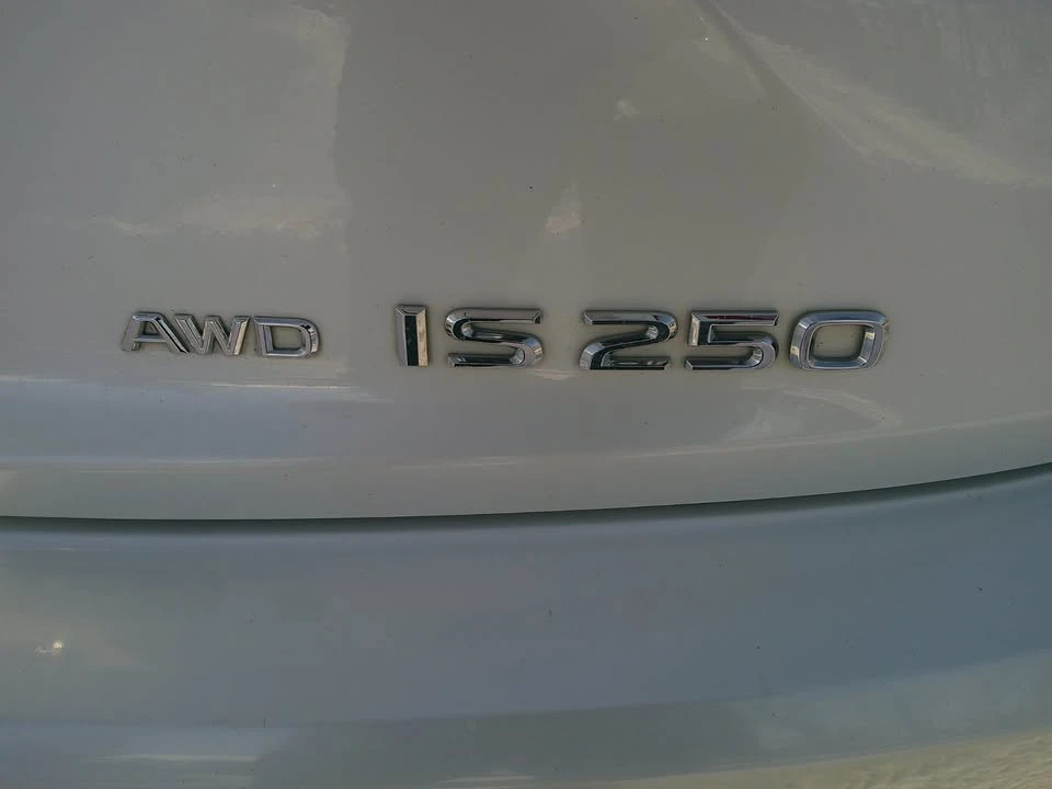 2015 Lexus IS 3rd Gen - Image 9 of 18