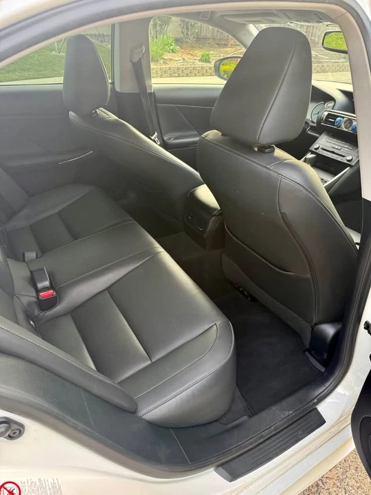 2015 Lexus IS 3rd Gen - Image 6 of 10