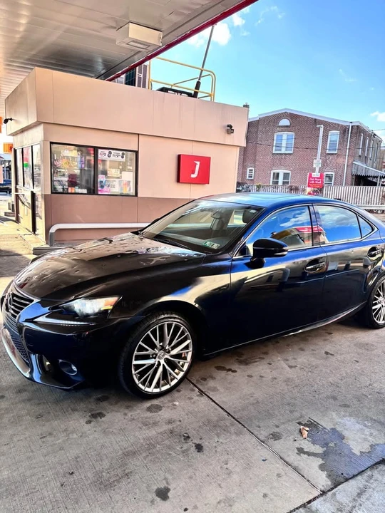 2015 Lexus IS 3rd Gen - Image 7 of 9