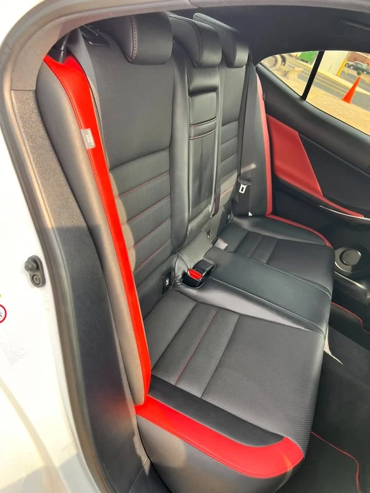 2015 Lexus IS 3rd Gen - Image 18 of 20
