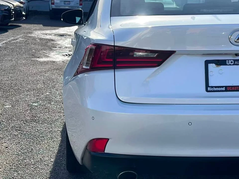 2015 Lexus IS 3rd Gen - Image 10 of 11