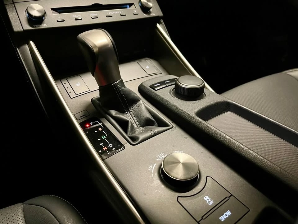 2015 Lexus IS 3rd Gen - Image 14 of 16