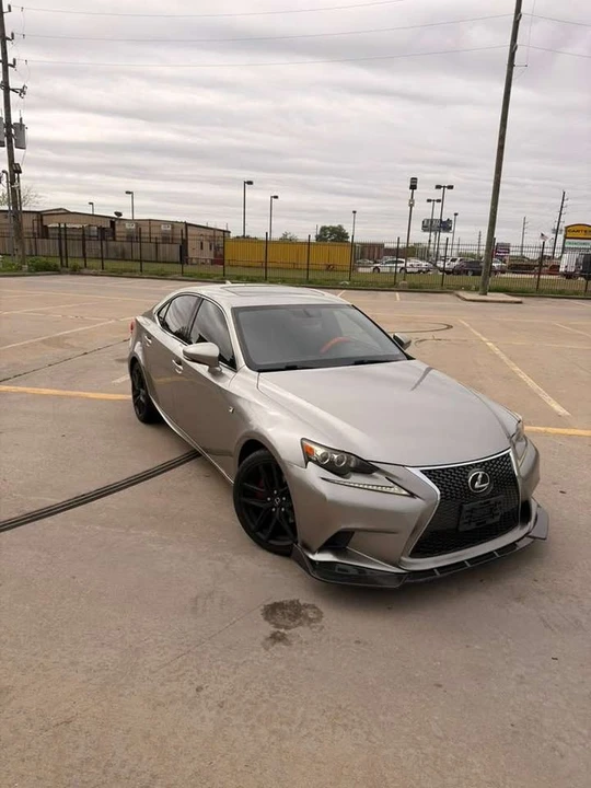 2015 Lexus IS 3rd Gen - Image 5 of 8