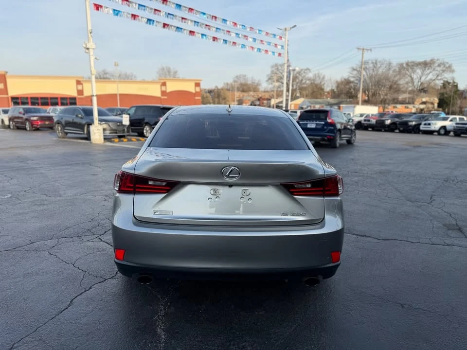 2015 Lexus IS 3rd Gen - Image 4 of 15
