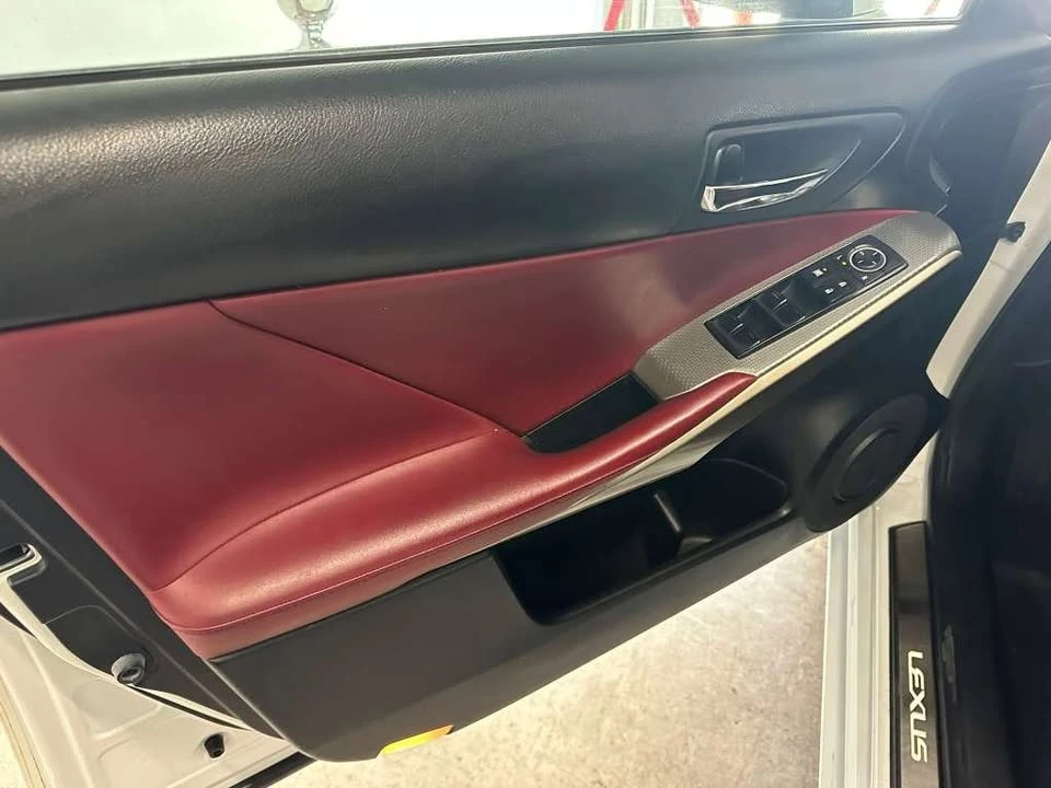 2015 Lexus IS 3rd Gen - Image 9 of 15