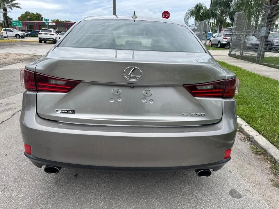 2015 Lexus IS 3rd Gen - Image 5 of 10