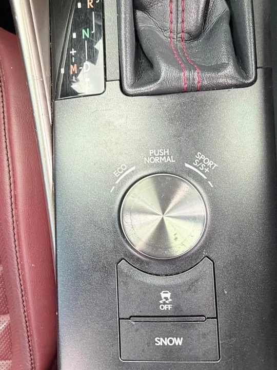 2015 Lexus IS 3rd Gen - Image 15 of 15