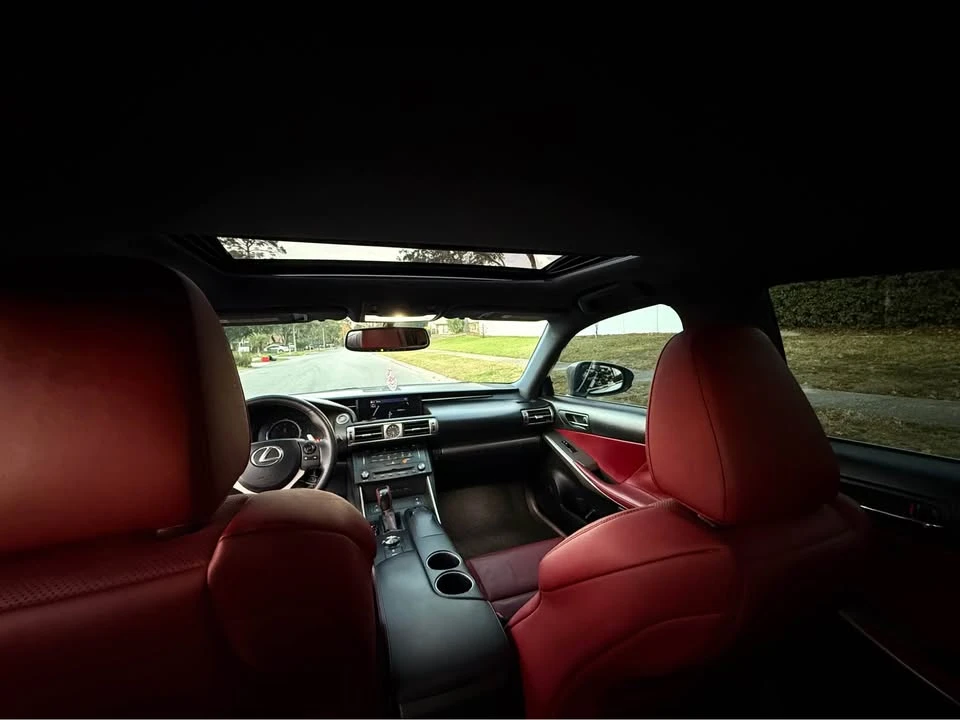 2015 Lexus IS 3rd Gen - Image 10 of 11