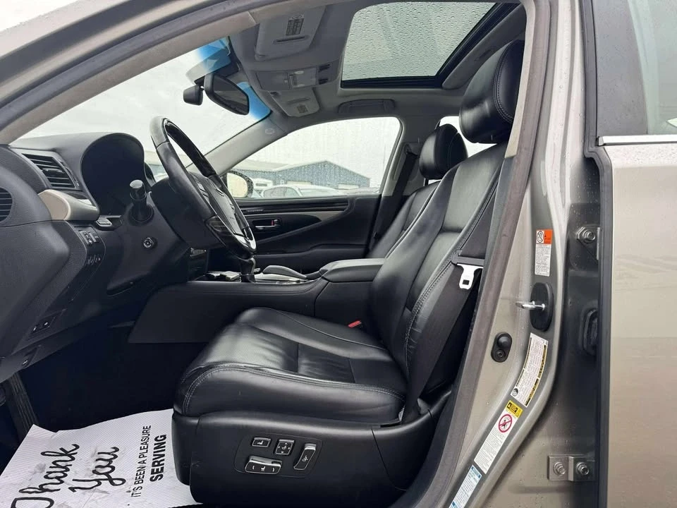2015 Lexus LS 4th Gen - Image 7 of 17