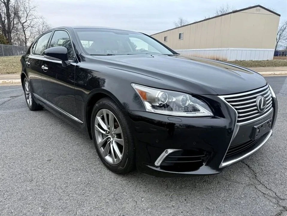 2015 Lexus LS 4th Gen - Image 11 of 18