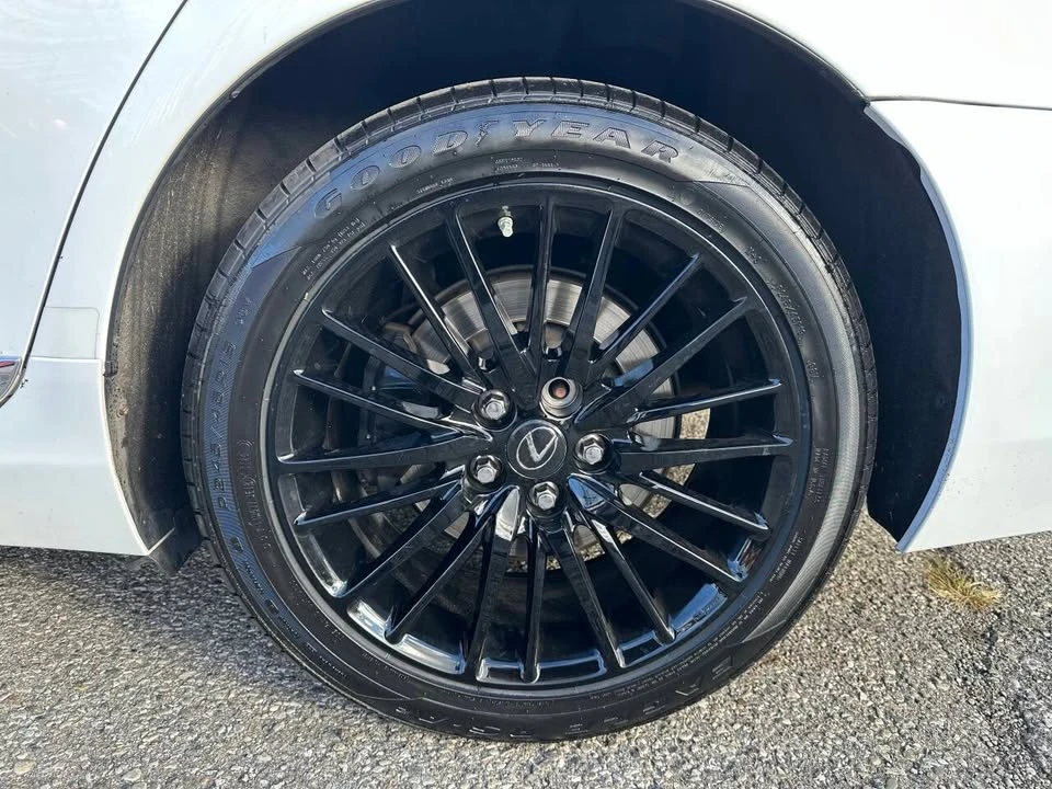 2015 Lexus LS 4th Gen - Image 11 of 20