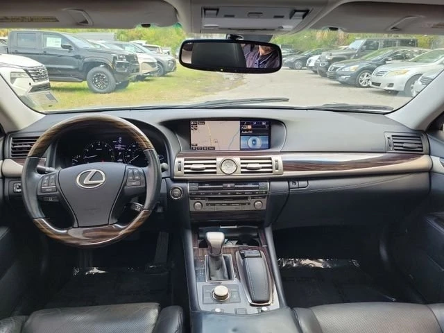 2015 Lexus LS 4th Gen - Image 5 of 11