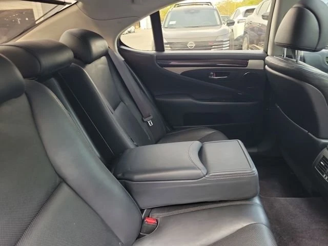 2015 Lexus LS 4th Gen - Image 11 of 11