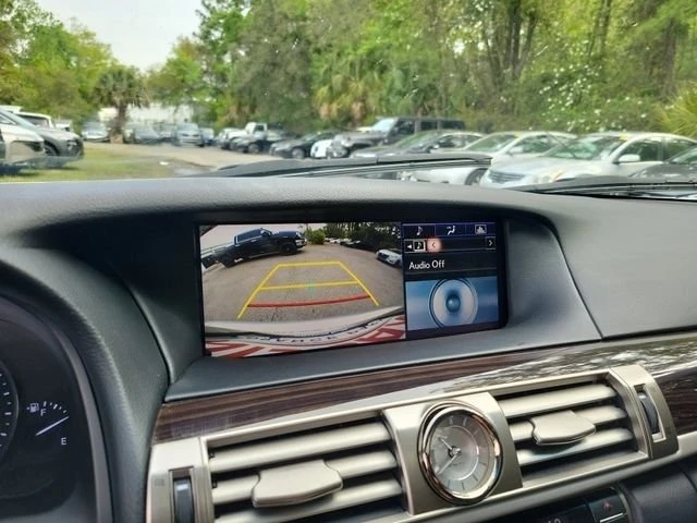 2015 Lexus LS 4th Gen - Image 7 of 11