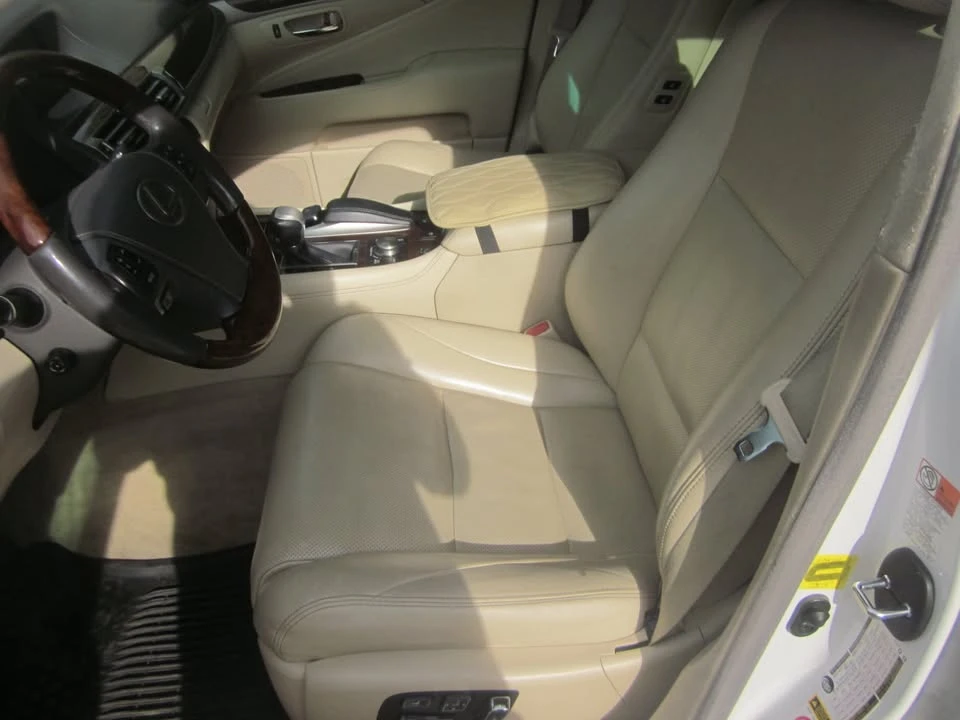 2015 Lexus LS 4th Gen - Image 3 of 6