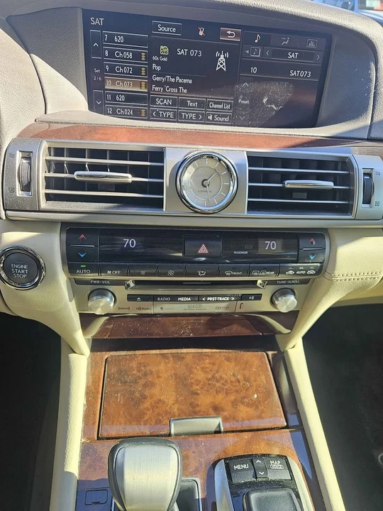 2015 Lexus LS 4th Gen - Image 9 of 17