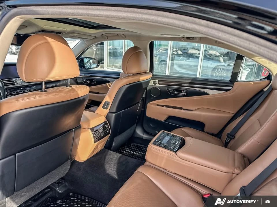 2015 Lexus LS 4th Gen - Image 8 of 9