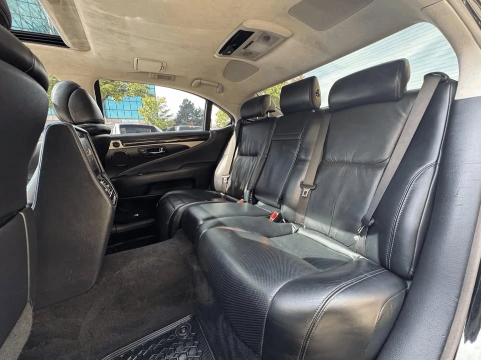 2015 Lexus LS 4th Gen - Image 9 of 19