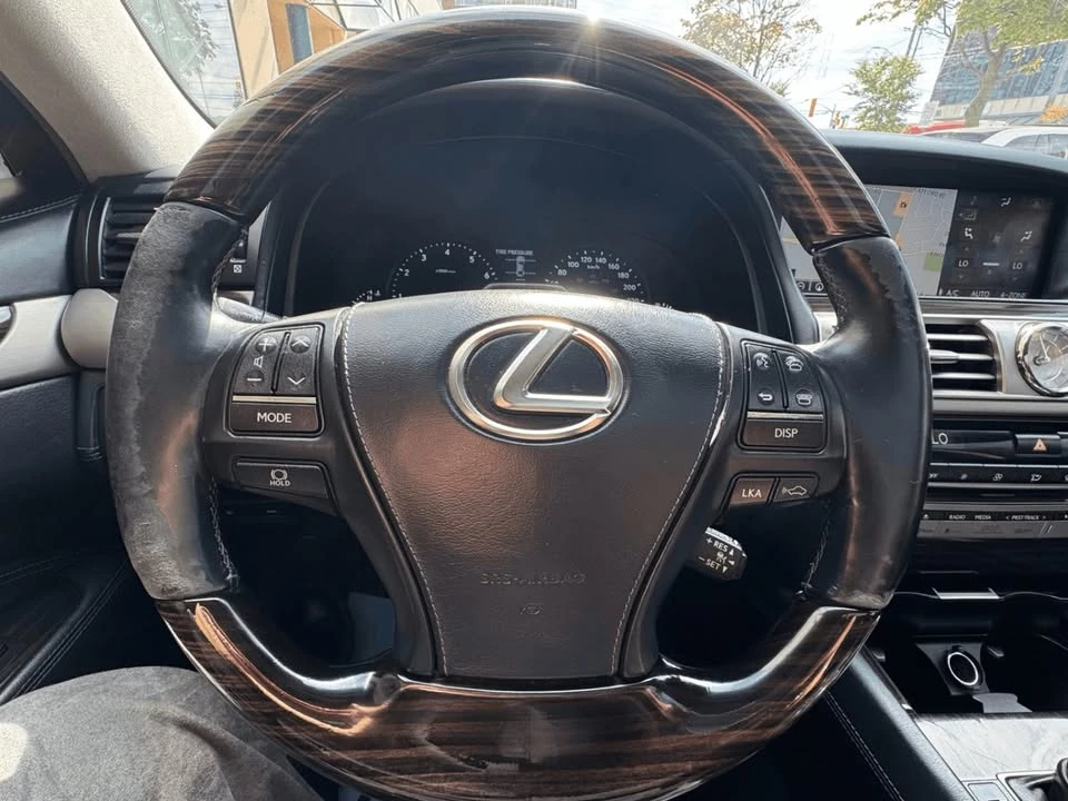 2015 Lexus LS 4th Gen - Image 11 of 19