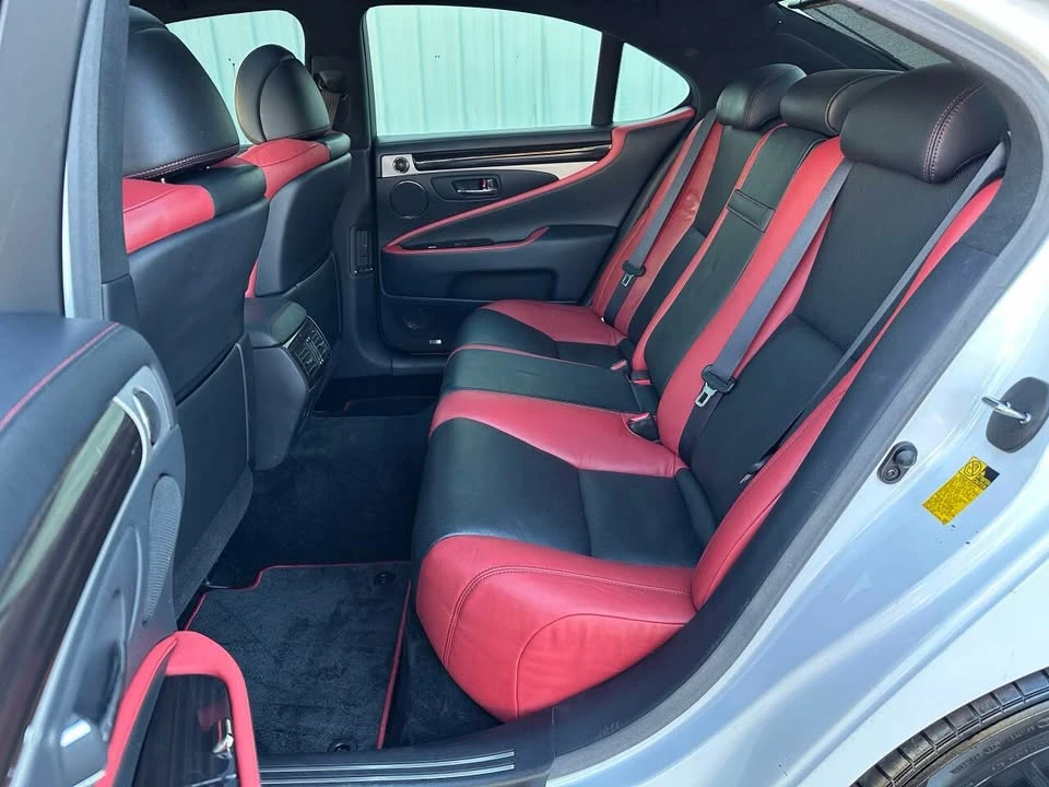 2015 Lexus LS 4th Gen - Image 11 of 15