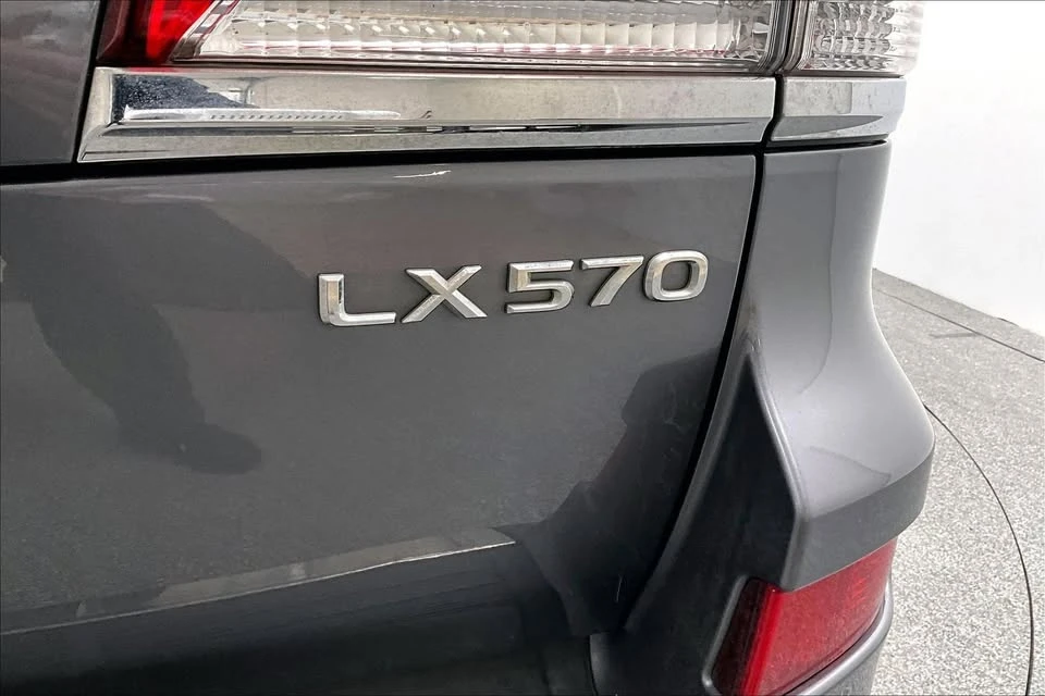 2015 Lexus LX 3rd Gen - Image 20 of 20