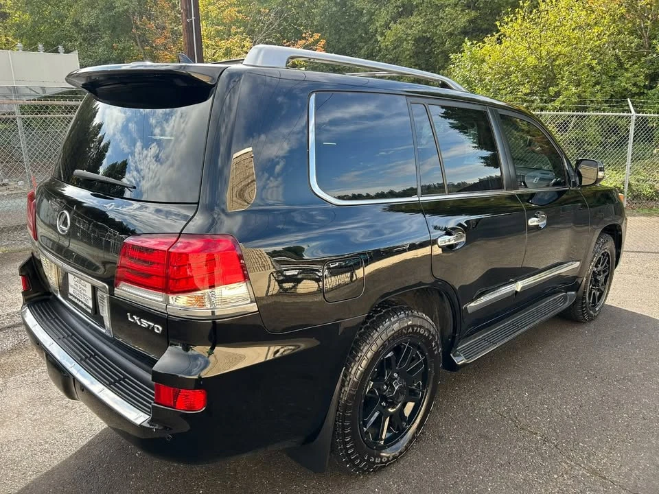 2015 Lexus LX 3rd Gen - Image 4 of 20