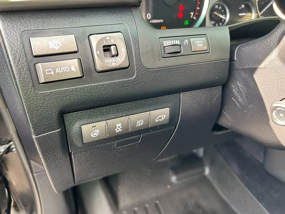 2015 Lexus LX 3rd Gen - Image 9 of 20