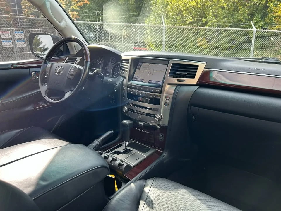 2015 Lexus LX 3rd Gen - Image 17 of 20