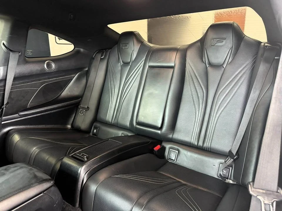 2015 Lexus RC - Image 12 of 15