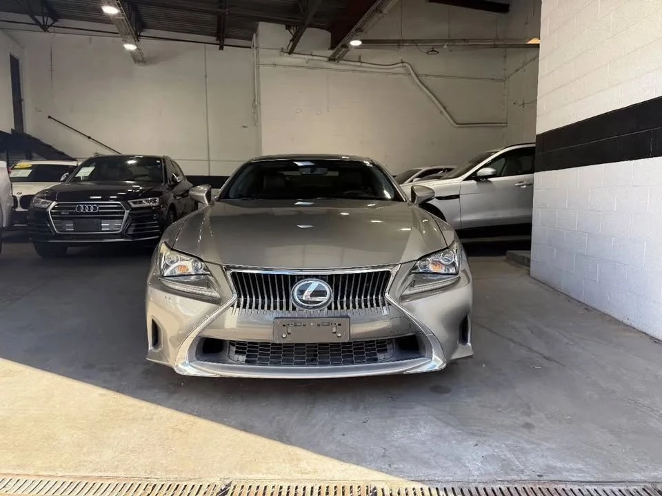 2015 Lexus RC - Image 2 of 18