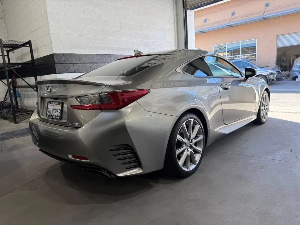 2015 Lexus RC - Image 5 of 18