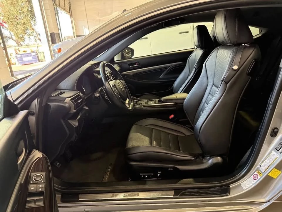 2015 Lexus RC - Image 10 of 18