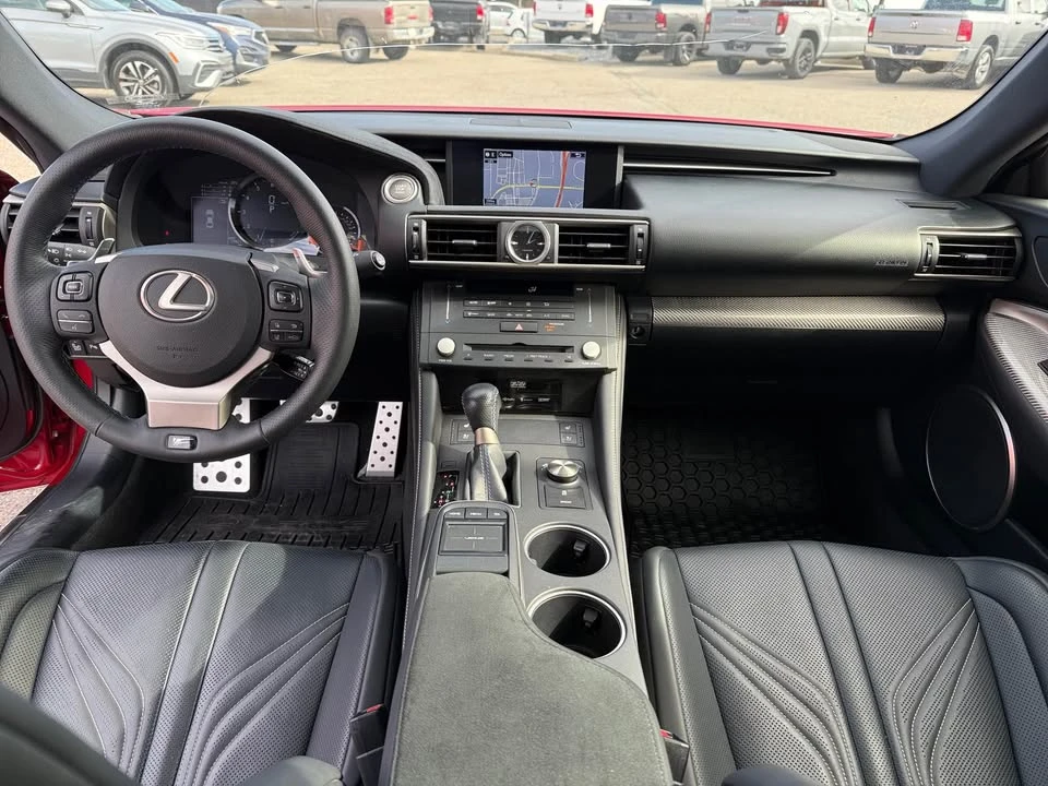 2015 Lexus RC - Image 9 of 14