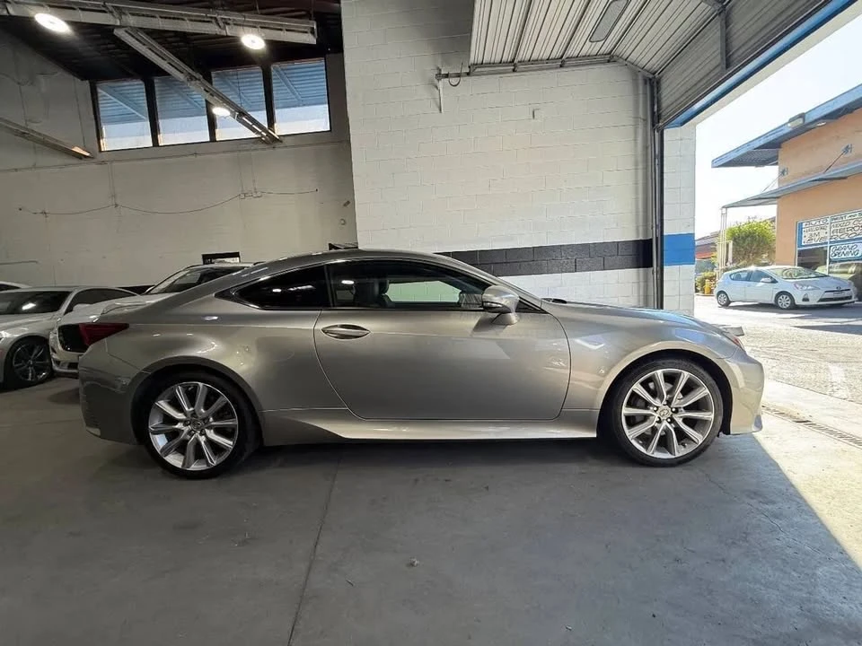 2015 Lexus RC - Image 4 of 18