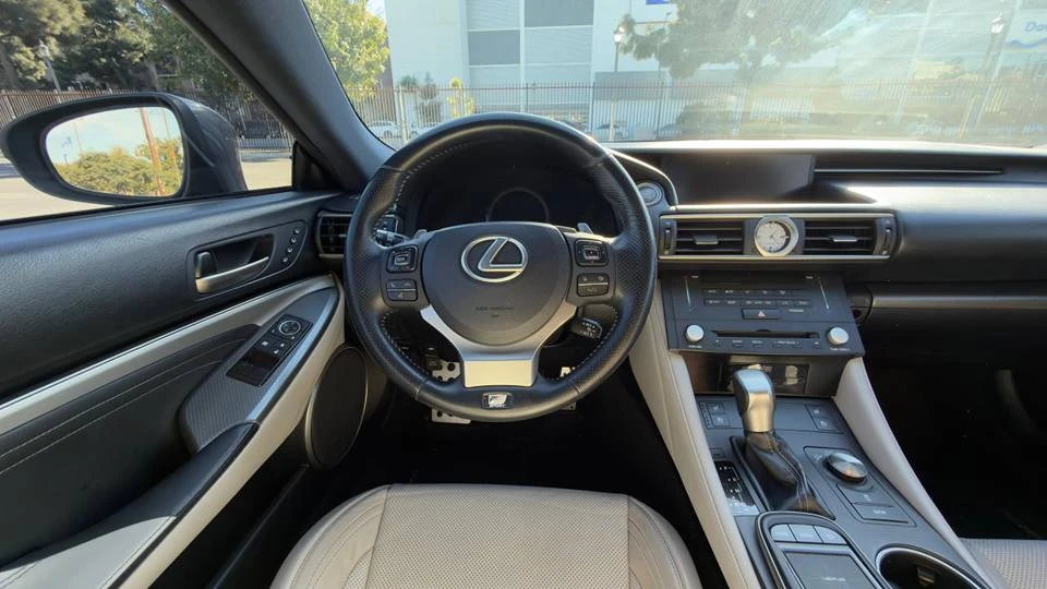2015 Lexus RC - Image 13 of 14