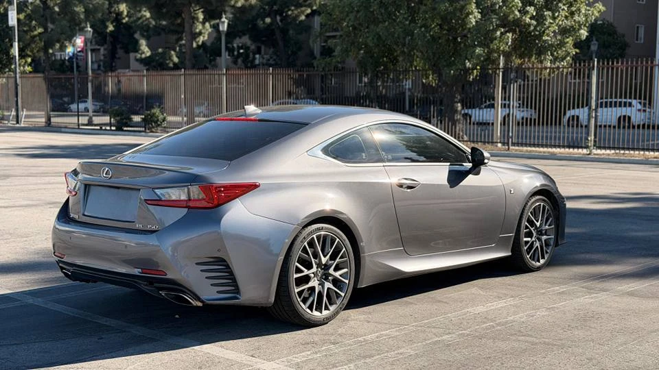 2015 Lexus RC - Image 5 of 14