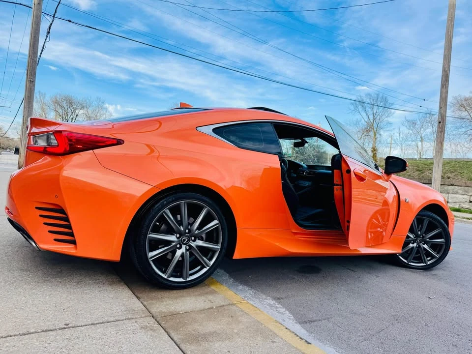 2015 Lexus RC - Image 5 of 19