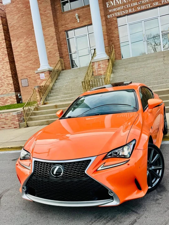 2015 Lexus RC - Image 2 of 19