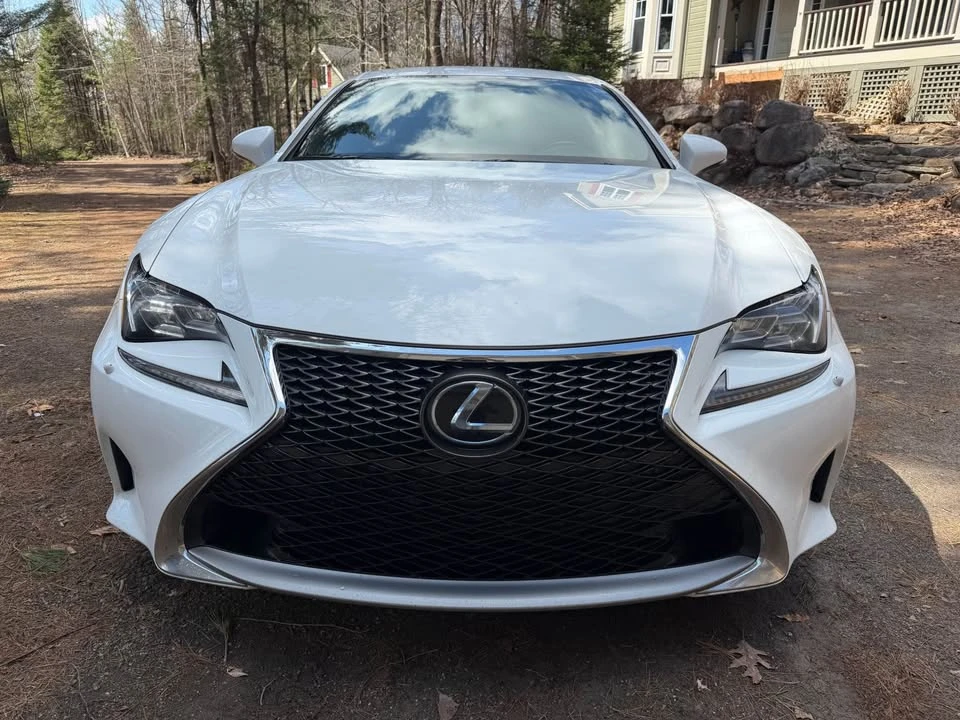 2015 Lexus RC - Image 9 of 14