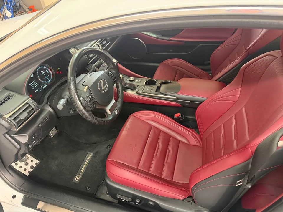 2015 Lexus RC - Image 10 of 14