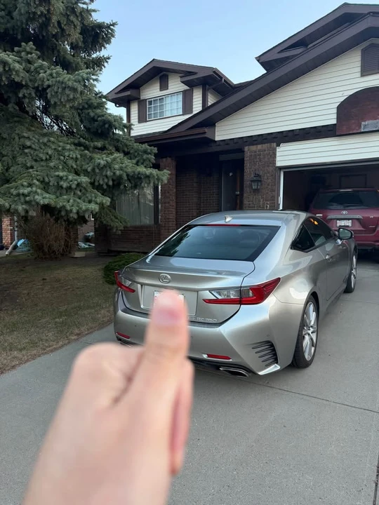 2015 Lexus RC - Image 4 of 6