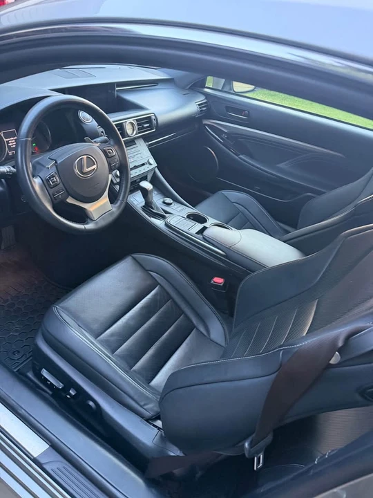 2015 Lexus RC - Image 5 of 6