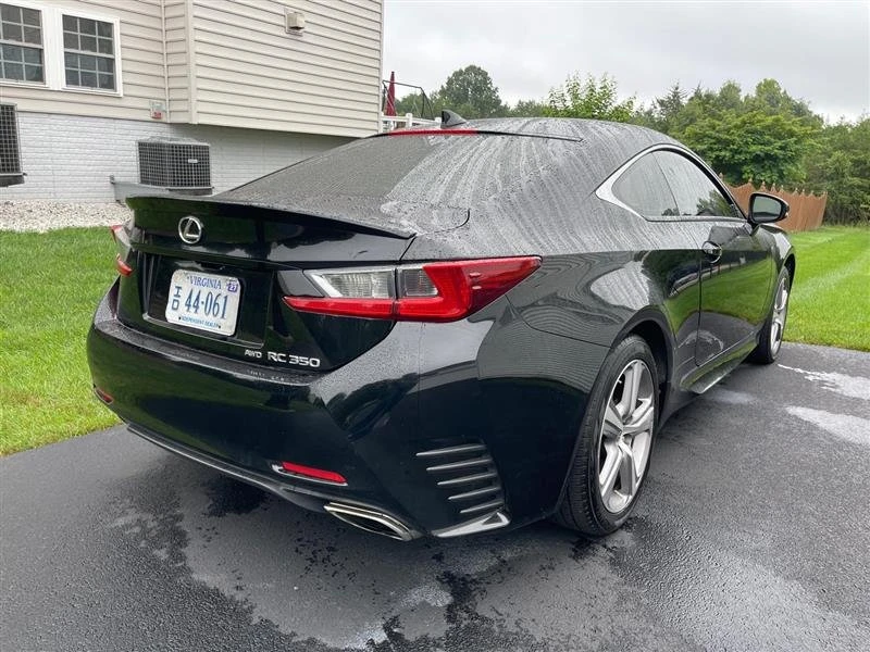 2015 Lexus RC - Image 11 of 20