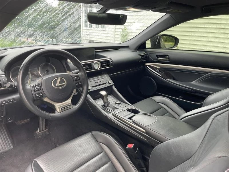 2015 Lexus RC - Image 15 of 20
