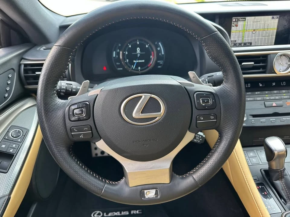 2015 Lexus RC - Image 17 of 20