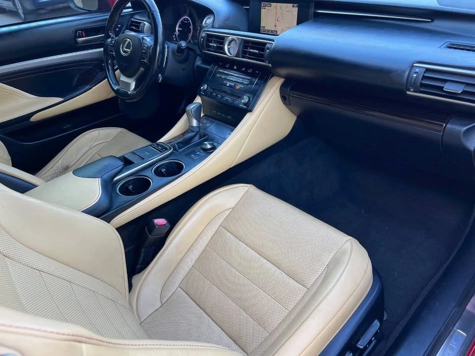 2015 Lexus RC - Image 10 of 15